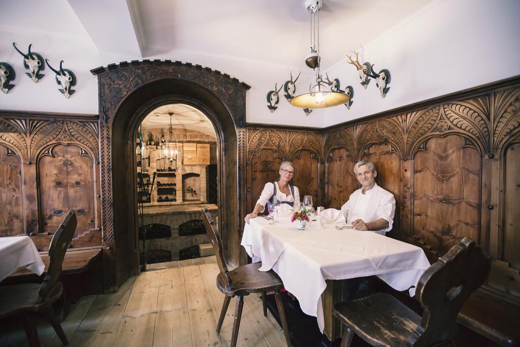 Gasthof Herrnhaus Brixlegg Exterior foto